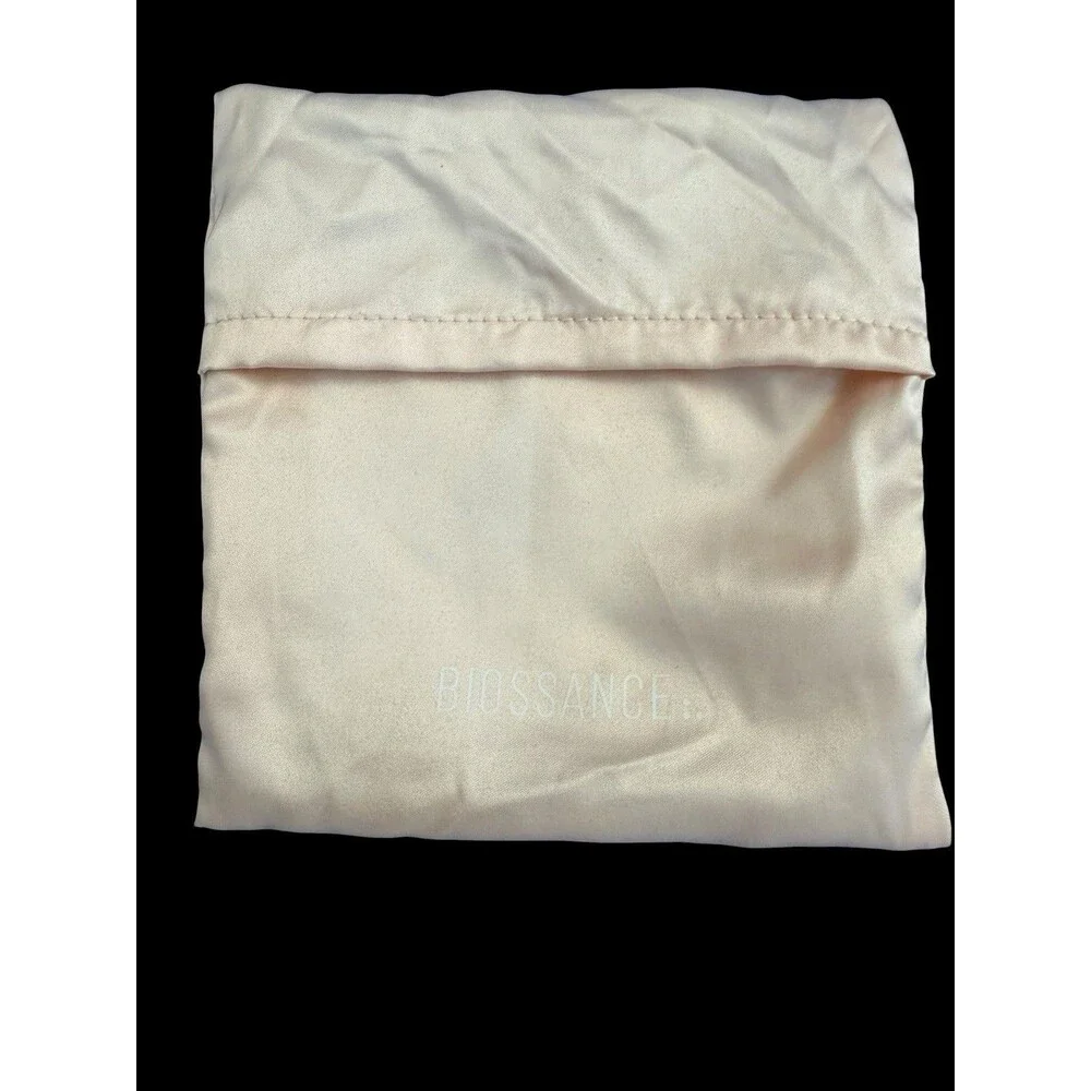 Biossance Blush Silk Eye Mask and Pouch BNWOT Elegant